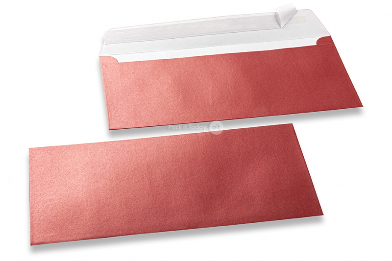 Red coloured mother-of-pearl envelopes - 110 x 220 mm